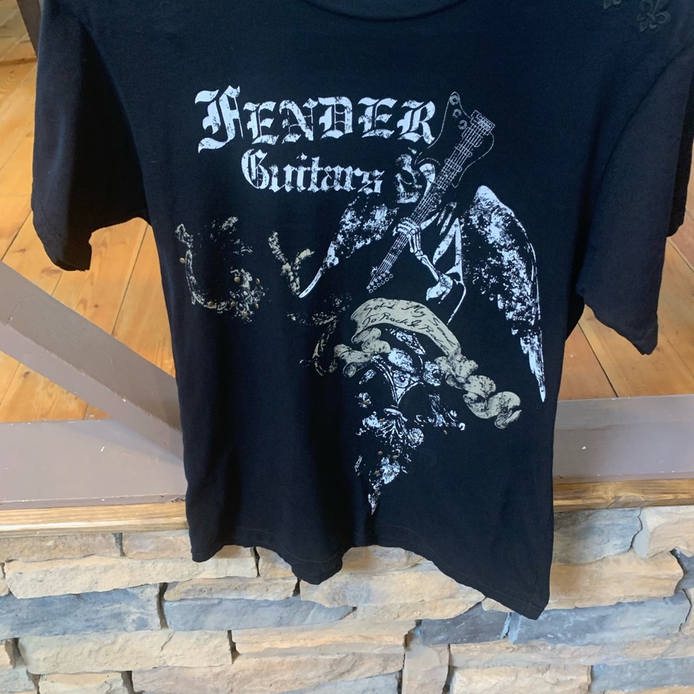 Fender men’s short sleeve shirt